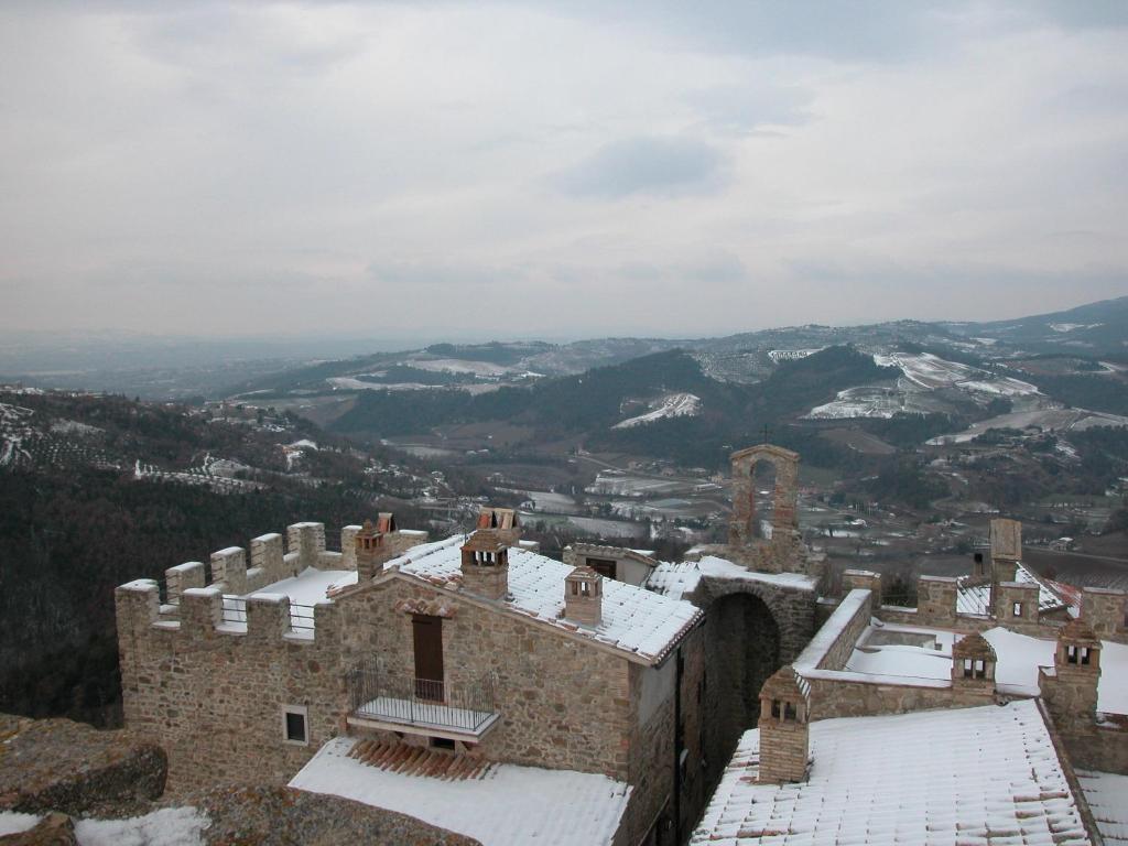 GaglietoleCastello Di Cisterna公寓式酒店 外观 照片