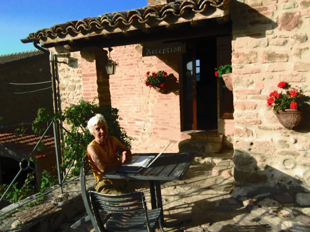 GaglietoleCastello Di Cisterna公寓式酒店 外观 照片